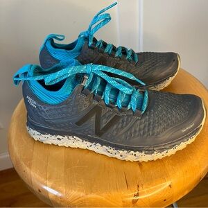 New Balance Gray and Teal Athletic Shoes Women’s Sz 6